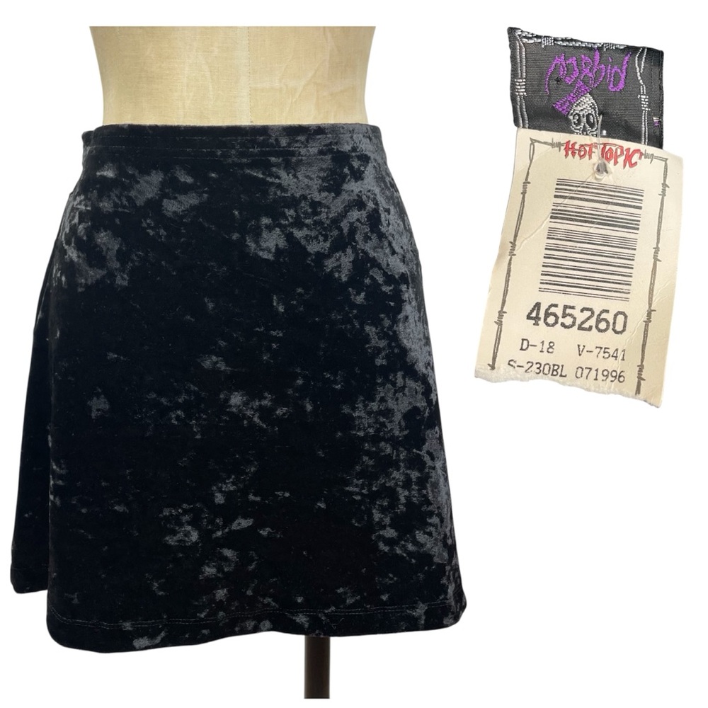 VTG Morbid Threads Deadstock Crush Velvet Mini Skirt Hot Topic Y2K MD Mall Goth